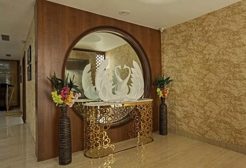 Hotelli M Crown