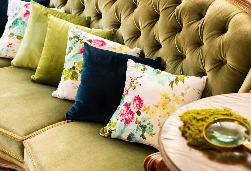 هتل My House At Estoril Guest House