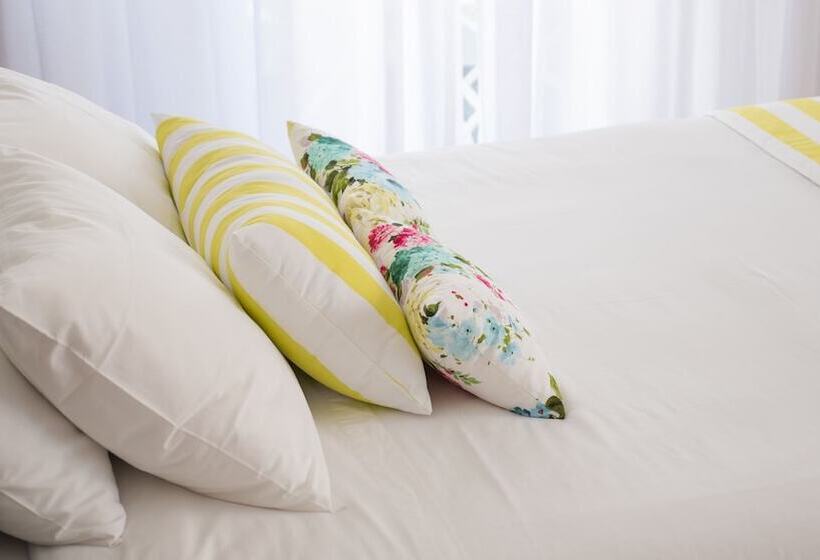 هتل My House At Estoril Guest House