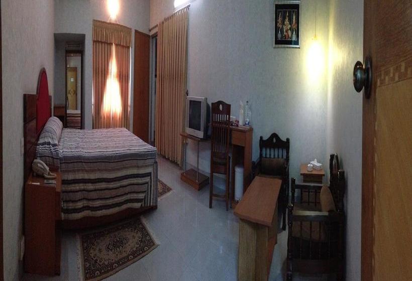 בית מלון כפרי Naz Garden