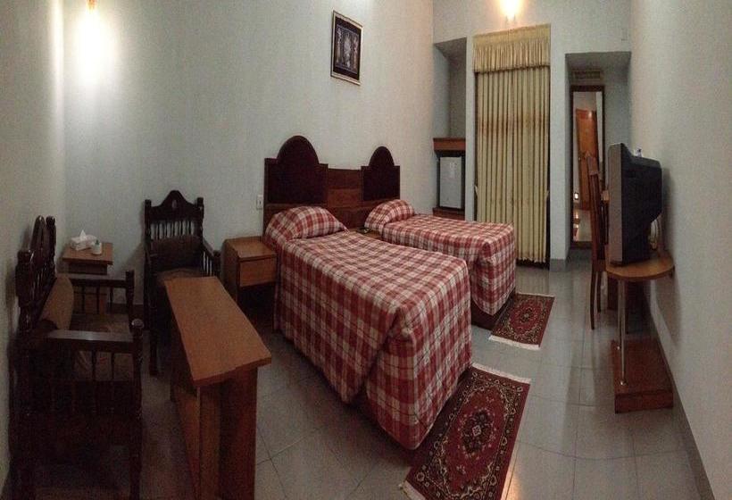 בית מלון כפרי Naz Garden