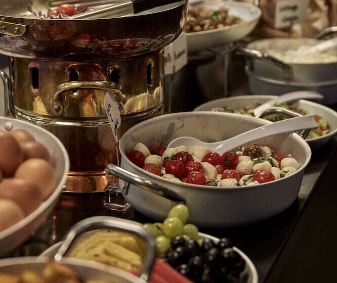 Sir Adam Hotel, Part Of Sircle Collection