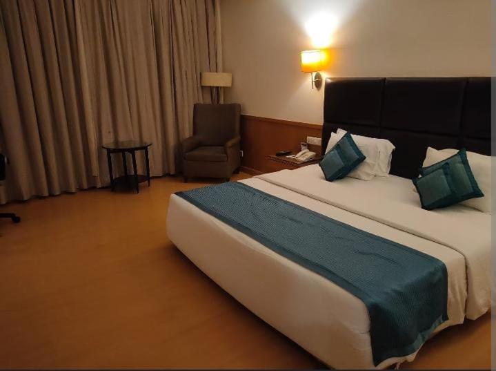 The Svm Hotel  Free Lavish Buffet Breakfast