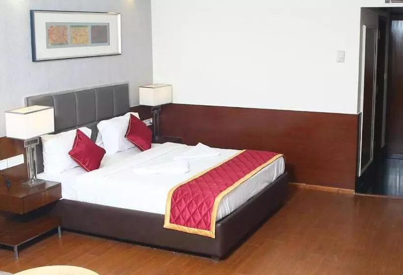The Svm Hotel  Free Lavish Buffet Breakfast