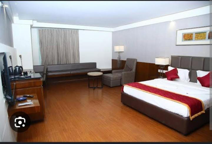 The Svm Hotel  Free Lavish Buffet Breakfast