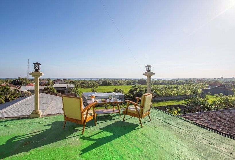 호텔 Liberta Home Seririt Bali