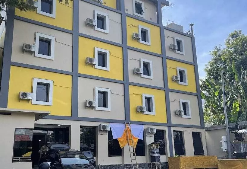 Hotelli Liberta Home Seririt Bali