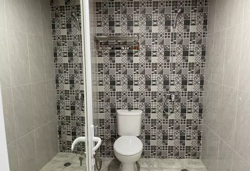 Hotelli Liberta Home Seririt Bali