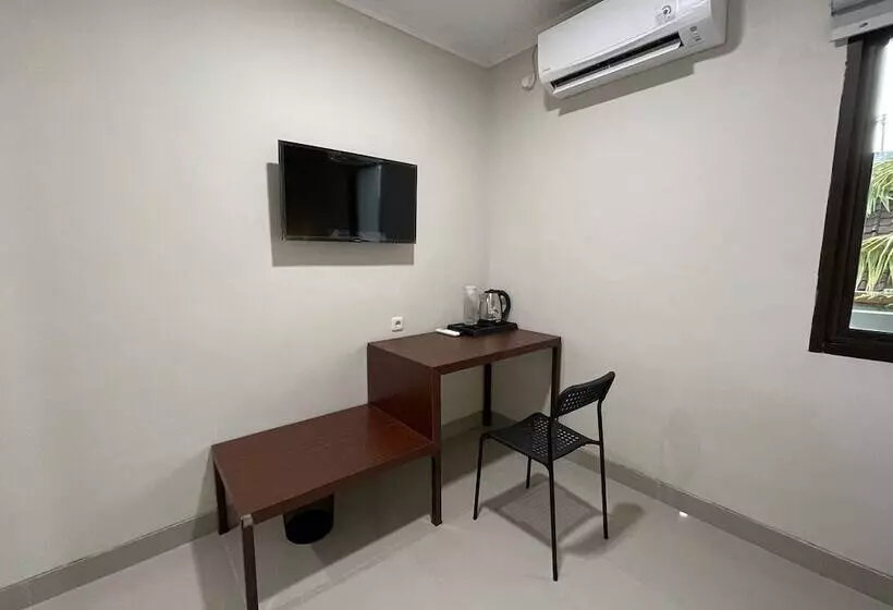 Hotelli Liberta Home Seririt Bali