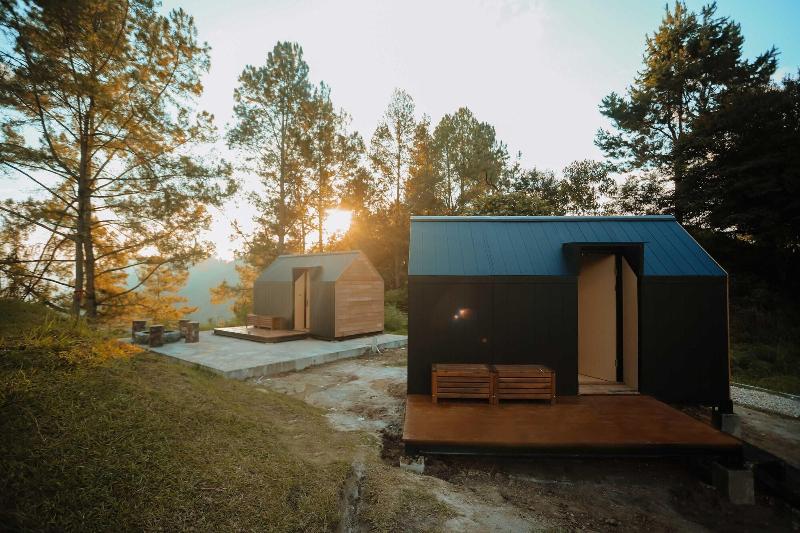 בית מלון כפרי Bobocabin Signature Toba