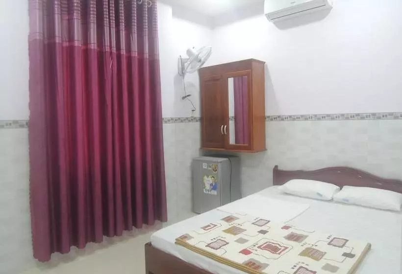 2001 Motel
