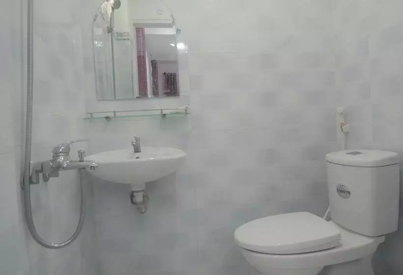 2001 Motel