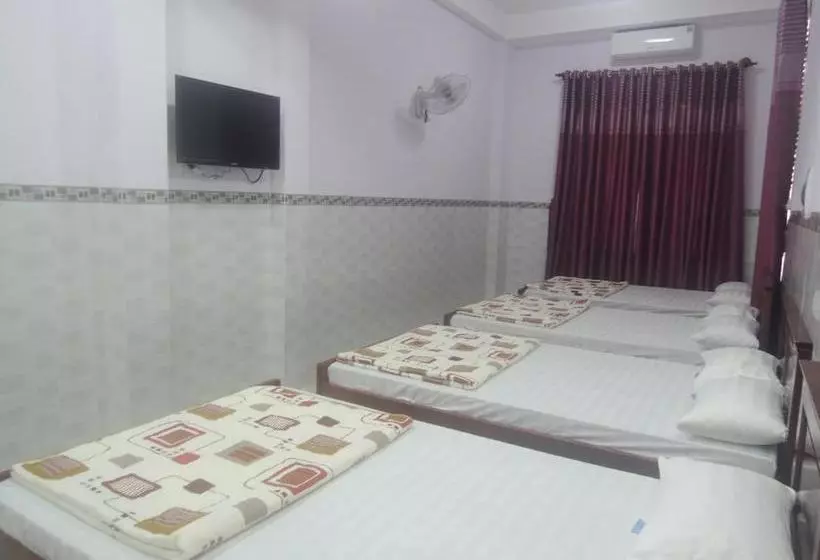 2001 Motel