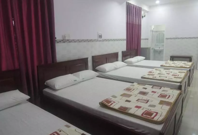 2001 Motel