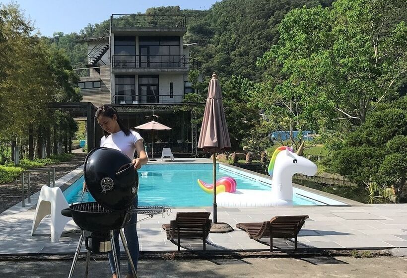 تختخواب و صبحانه 35 A Li Bnb