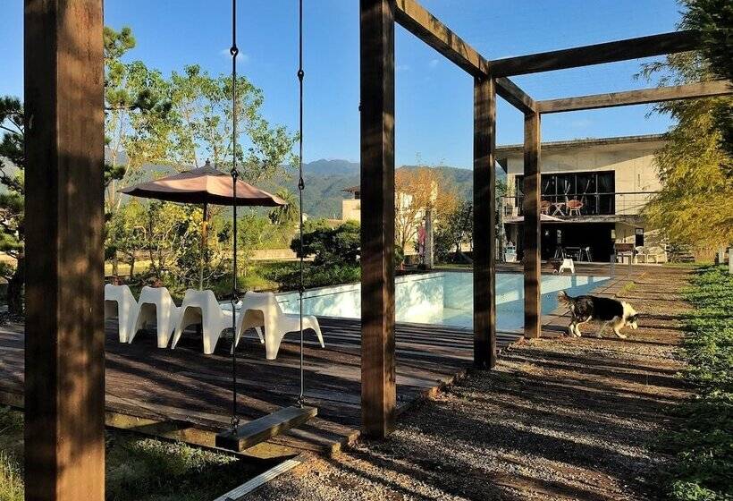 تختخواب و صبحانه 35 A Li Bnb