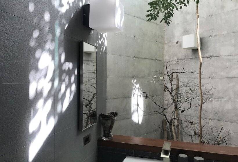 تختخواب و صبحانه 35 A Li Bnb