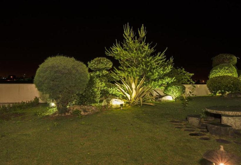 تختخواب و صبحانه Easy Home Stay