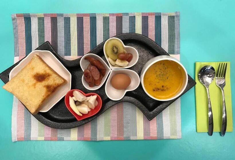 تختخواب و صبحانه Easy Home Stay