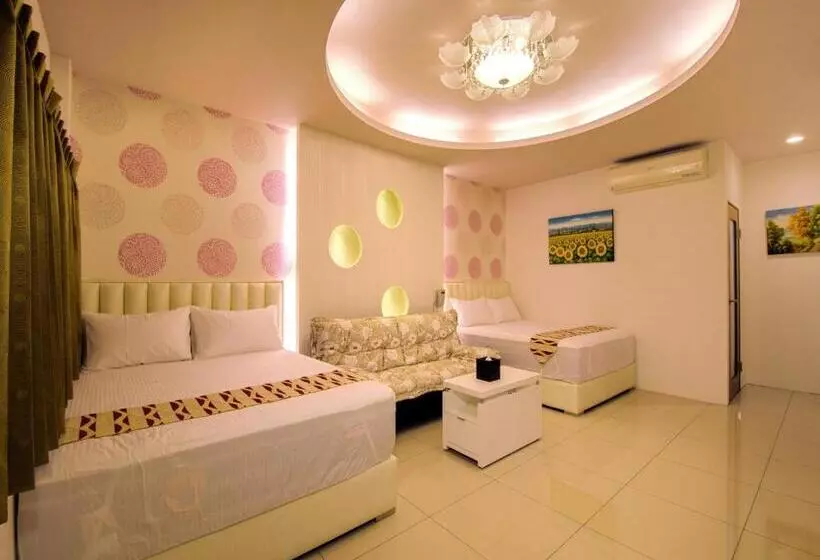 تختخواب و صبحانه Easy Home Stay