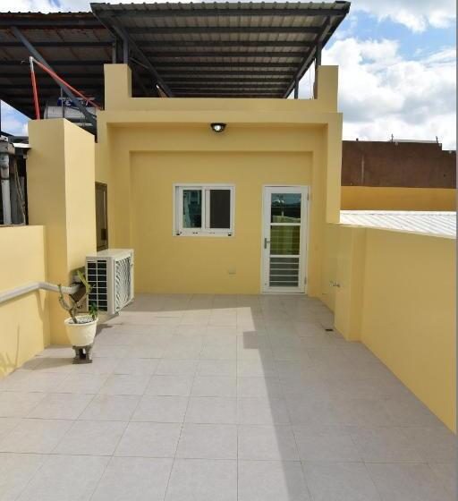 تختخواب و صبحانه Good Mood Cottage