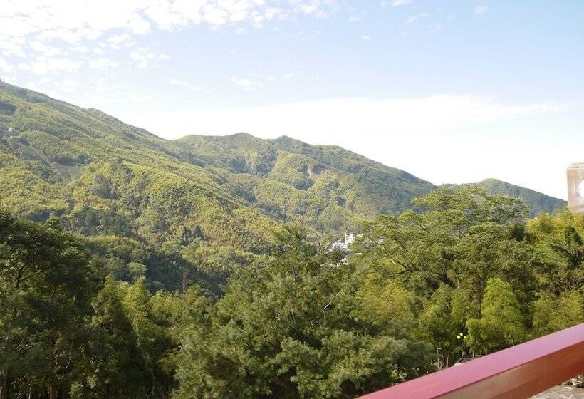 تختخواب و صبحانه Kingtaiwan