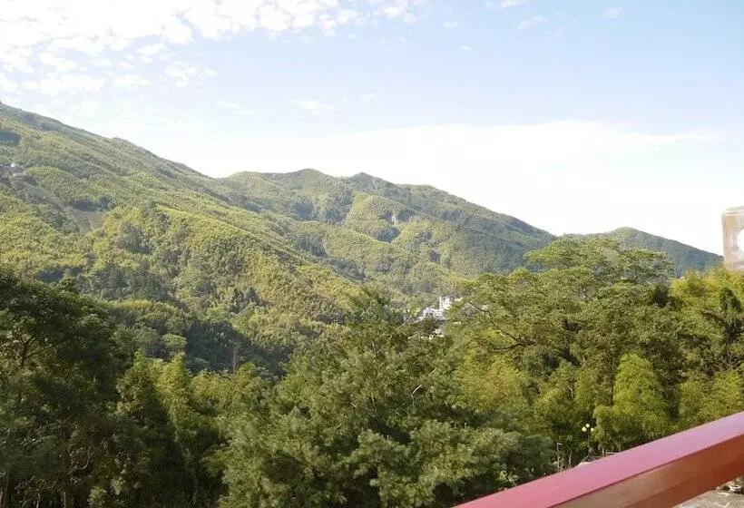 تختخواب و صبحانه Kingtaiwan
