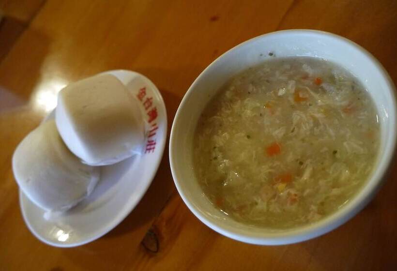 تختخواب و صبحانه Kingtaiwan