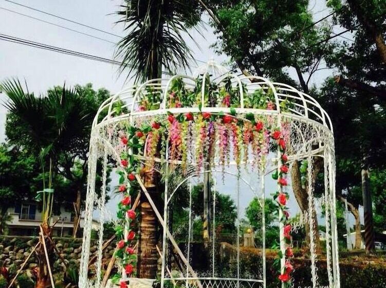 تختخواب و صبحانه Sofia Villa