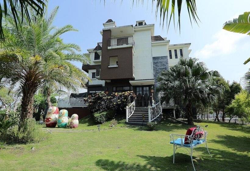 تختخواب و صبحانه Sofia Villa