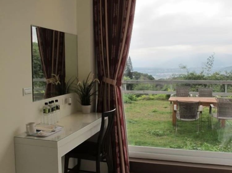 تختخواب و صبحانه 日初山莊 Sunrise Taitung