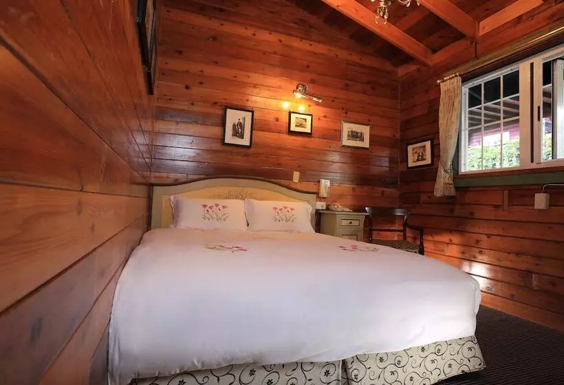 هتل Cingjing Hanging Garden & Resort