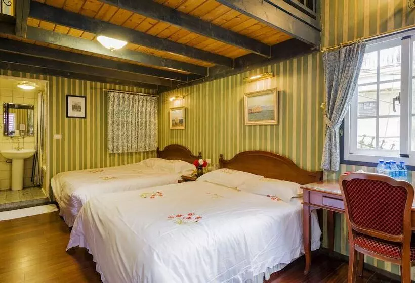 هتل Cingjing Hanging Garden & Resort