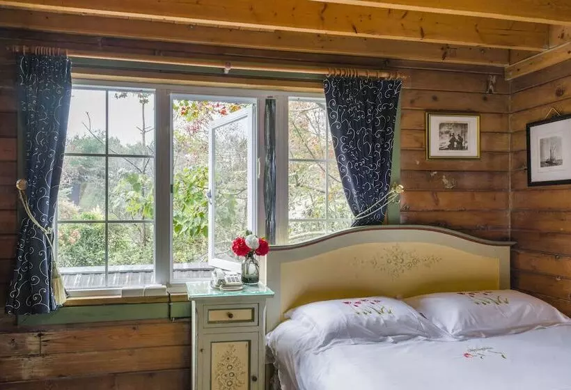 هتل Cingjing Hanging Garden & Resort