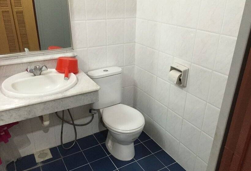 ホテル International House