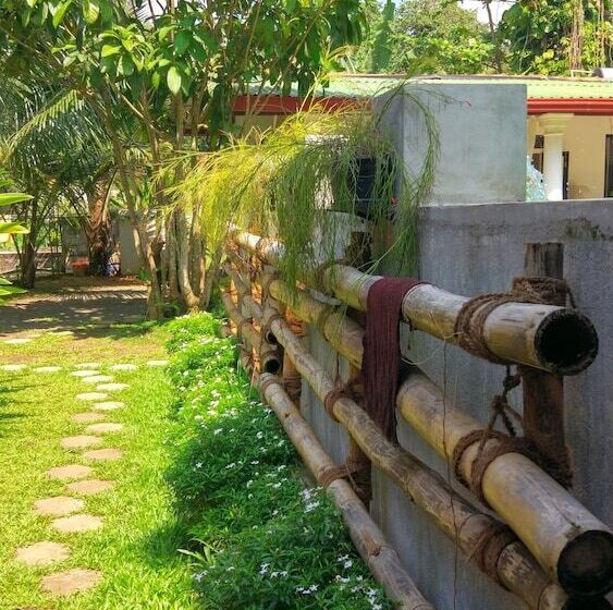 בית מלון כפרי Nature Villa Unawatuna Adults Only