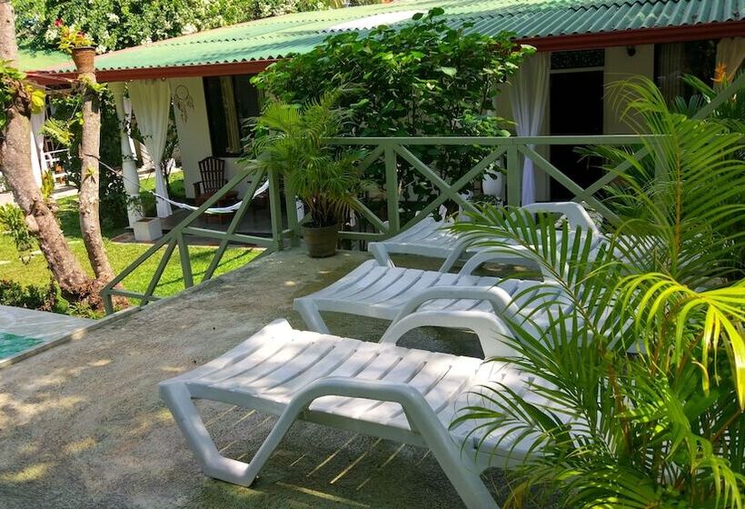 בית מלון כפרי Nature Villa Unawatuna Adults Only