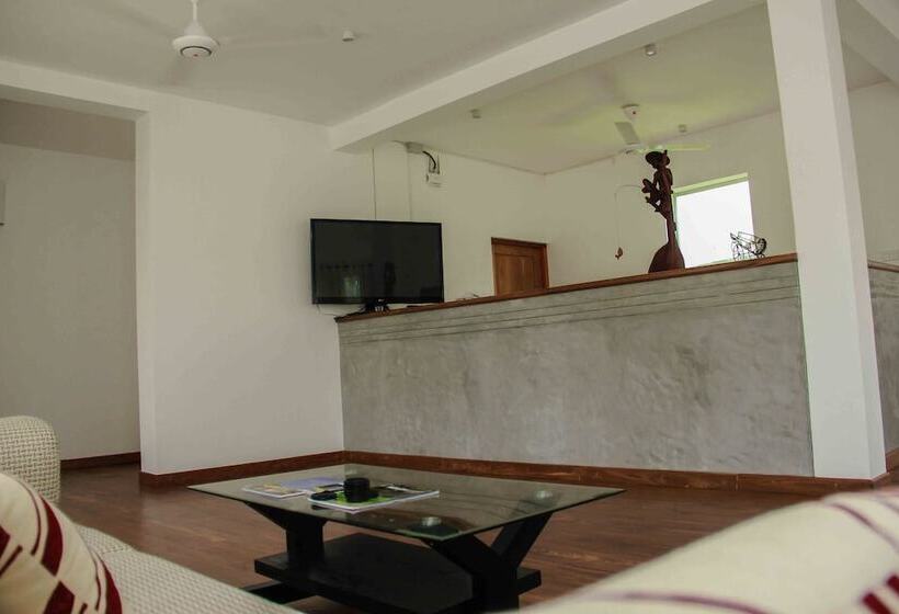 فندق Romaya Villa