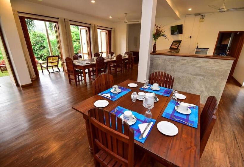 فندق Romaya Villa