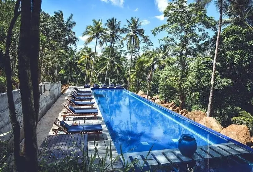 ホテル Templeberg Villa