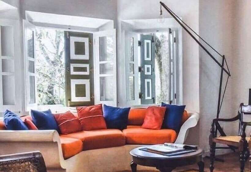 בית מלון כפרי Templeberg Villa