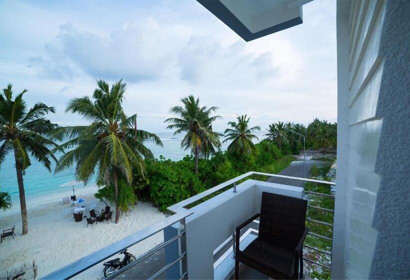 هتل Whiteharp Beach Inn