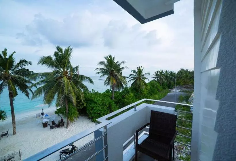 هتل Whiteharp Beach Inn