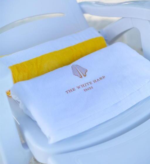 هتل Whiteharp Beach Inn