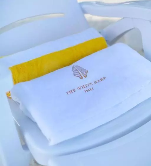 هتل Whiteharp Beach Inn