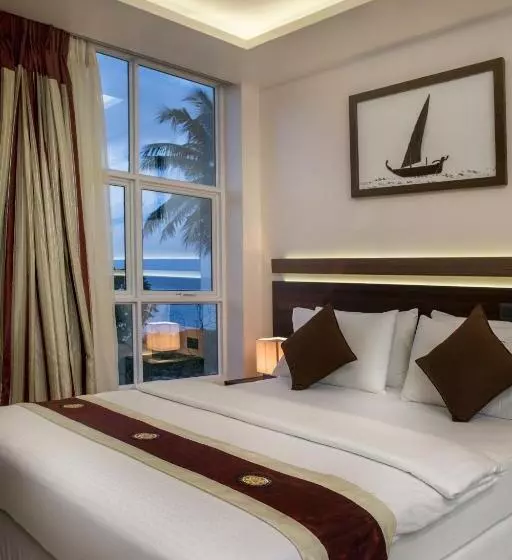 هتل Whiteharp Beach Inn