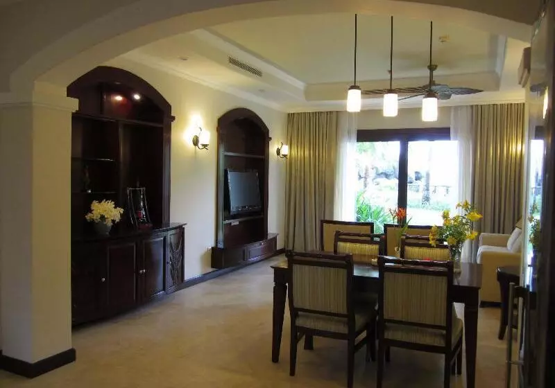 Olalani Resort And Condotel