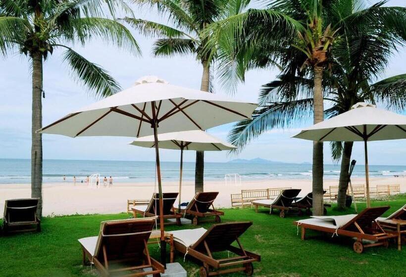 Olalani Resort And Condotel