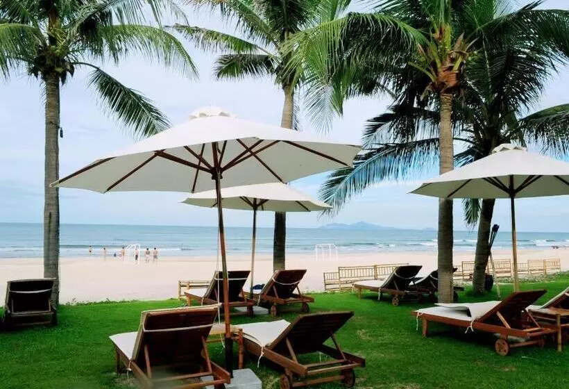 Olalani Resort And Condotel