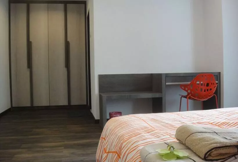 Shamrock Beach Villas Penang Seaview